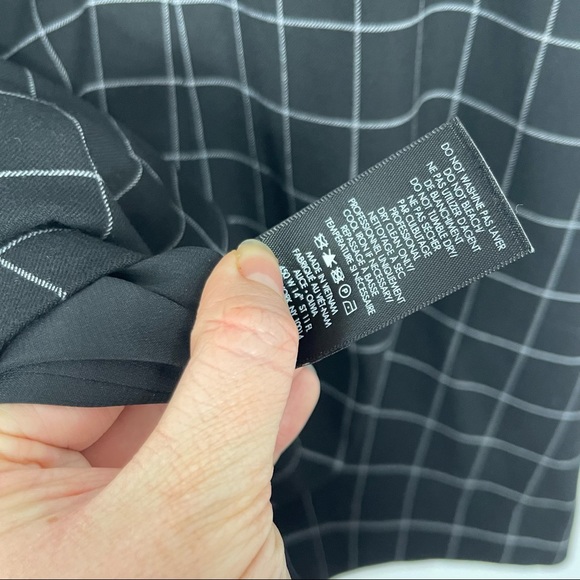 Alice + Olivia Classics Rhoda Checked Caddy Dress - Picture 9 of 10